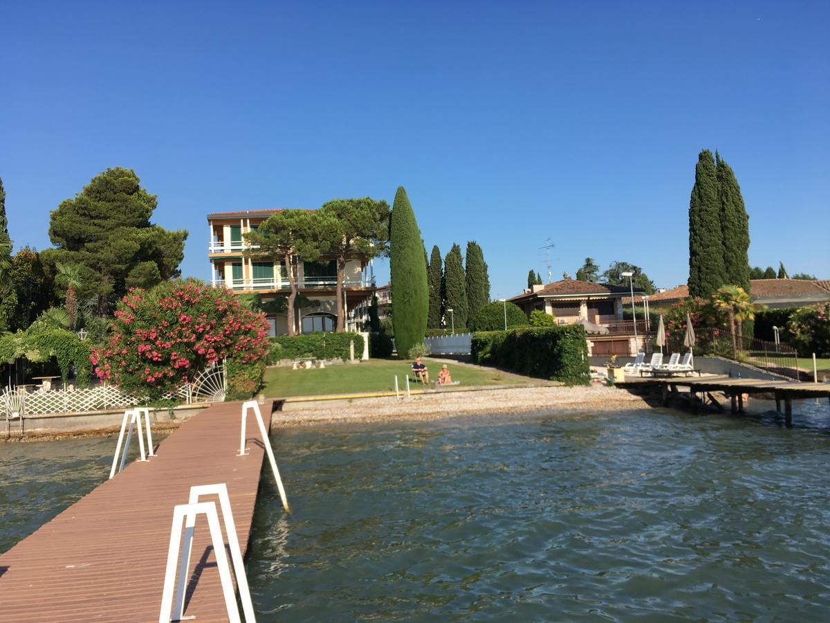 Sunset Apartment Sirmione Exterior photo