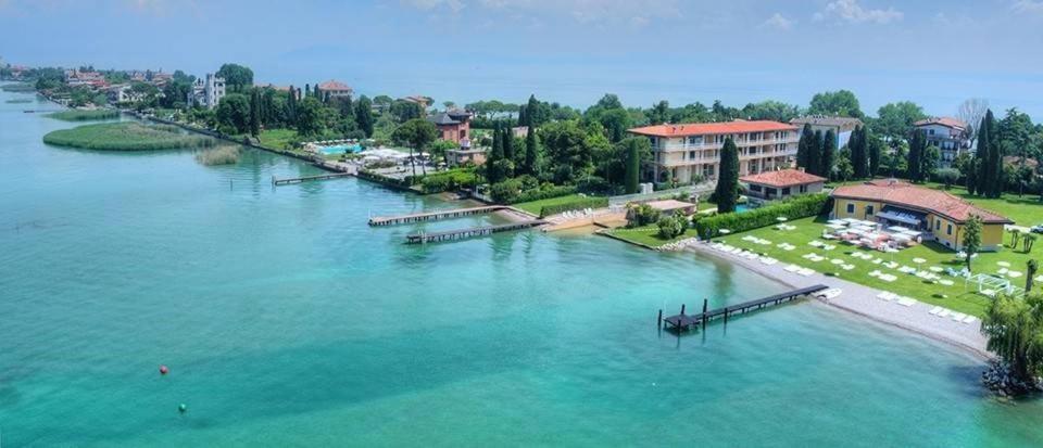 Sunset Apartment Sirmione Exterior photo
